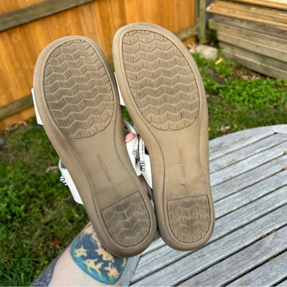 Minnetonka White and Tan Sandals with Crisscross Straps - Picture 10 of 10